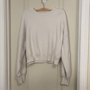 White cropped knit sweater size XS/PP